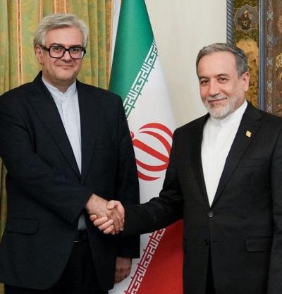 دیدار سرکنسول جدید جمهوری اسلامی ایران در دبی با وزیر امور خارجه